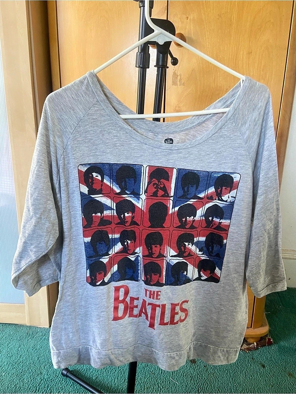 The Beatles Union Jack Graphic Scoop Neck Tee Gray